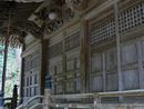 中山神社拝殿外壁正面と龍が巻き付いた蝦虹梁