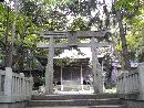 青海神社石燈篭と石造玉垣
