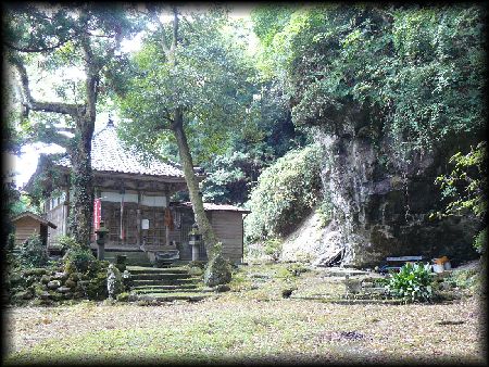 �≮���ω����̑ې��������͋C�̂��鋫���S�i