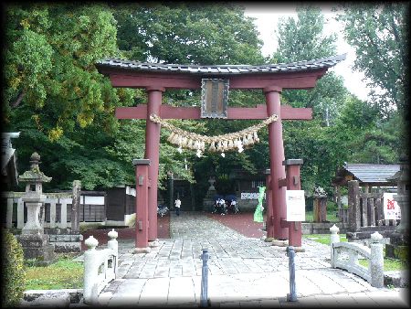 �C�_�Ћ������ʂɐ݂���ꂽ�_���Ƒ咹��