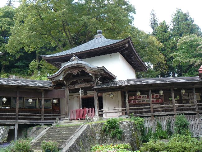 �������E��