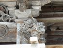 穴地十二大明神木鼻の精巧に彫刻した獅子の拡大写真