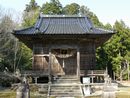 石井神社拝殿正面と石造狛犬