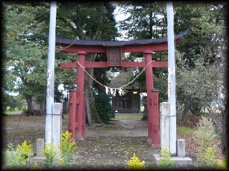 �Ɗ|�_�Ћ������ʂɐ݂���ꂽ��F�̑咹��