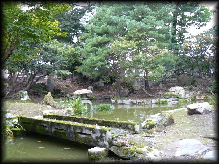 大竹記念館の良く管理されている庭園