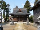 中山神社参道石畳みから見た拝殿と石造狛犬