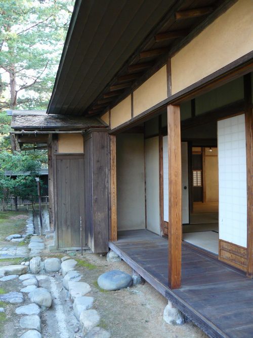 ���΍��ƏZ��i�V���c�s�j