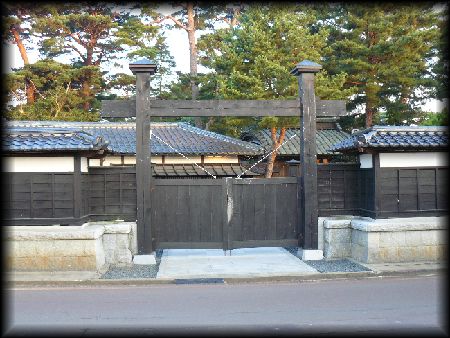 �s���ƏZ��