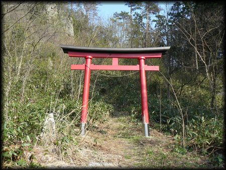 �Έ�_�Ђ̋��������Ɍ�������Ă����F�̒���