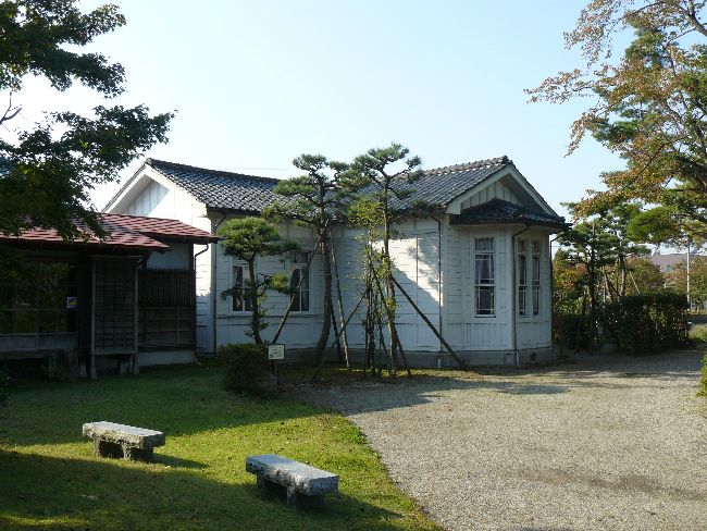 �����m������