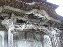西福寺開山堂向拝に施された石川雲蝶の彫刻写真