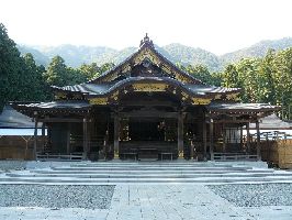 弥彦神社（新潟県弥彦村）